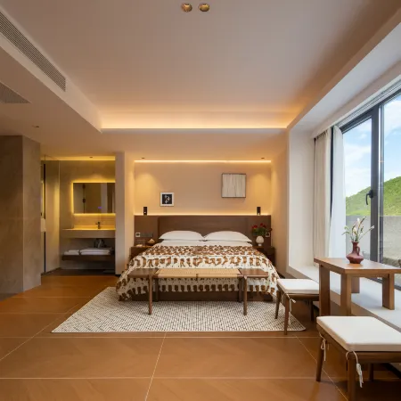 Floral Lux Hotel · Tara House