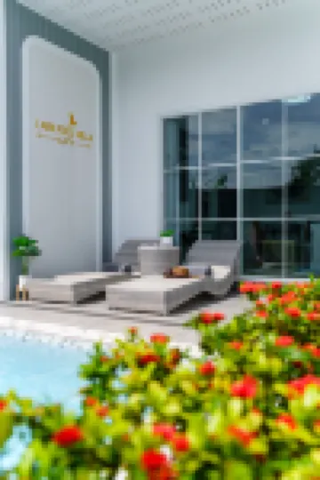 ลาร์ค พูลวิลล่า กระบี่