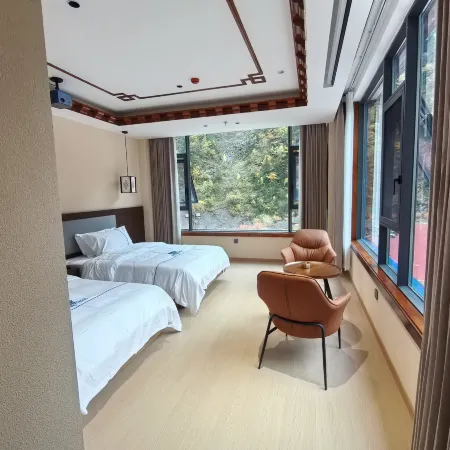 Heishui Songzan Linxi Grand Hotel