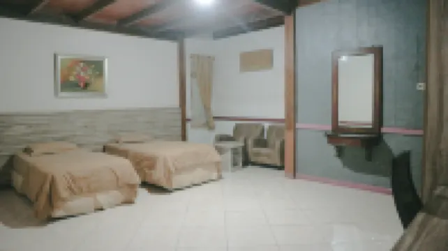 Aquarius Orange Hotel & Villa