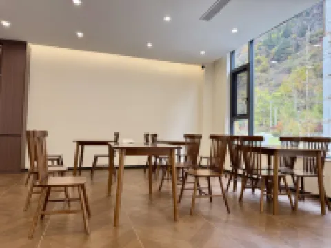 Shiyue • Private Hot Spring Hotel