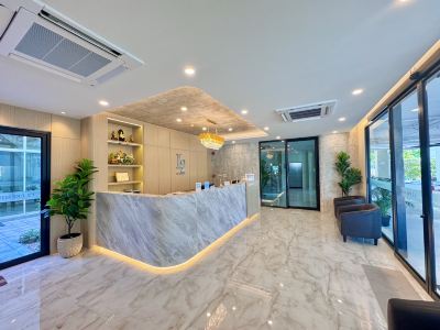 L2 Premium Hotel