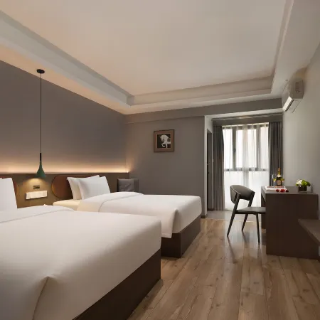 Yibo Apartment Hotel (Changsha Songya Lake Wuyue Plaza)