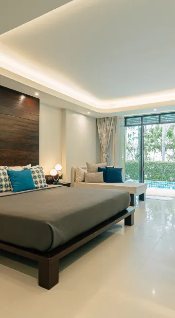 ห้องดีลักซ์เชื่อมกับสระว่ายน้ำเตียงคิงไซส์