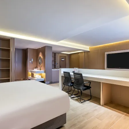 Sunshine Hotel