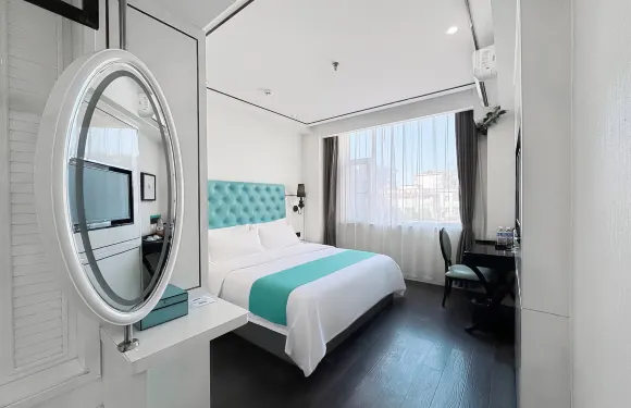 輕雅酒店（ 臨汾平陽廣場生龍國際店）