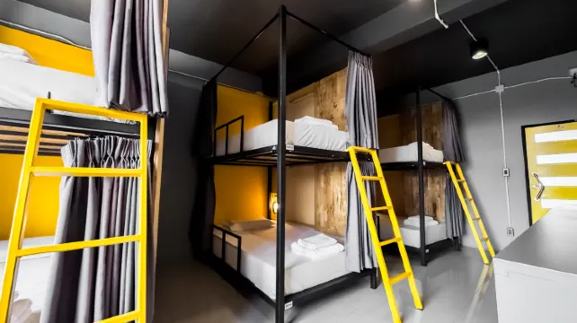 ห้องพักรวม 6 เตียง