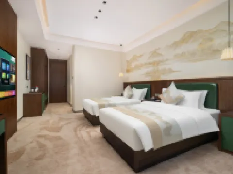 Changhong Pearl Hotel (Qinggeli Langshan Ski Resort) Hotels in Qinggil