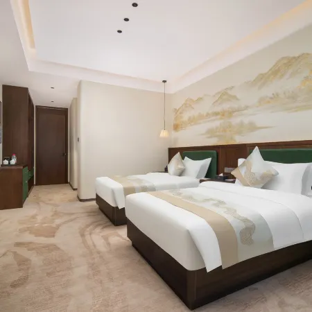 Changhong Pearl Hotel (Qinggeli Langshan Ski Resort)