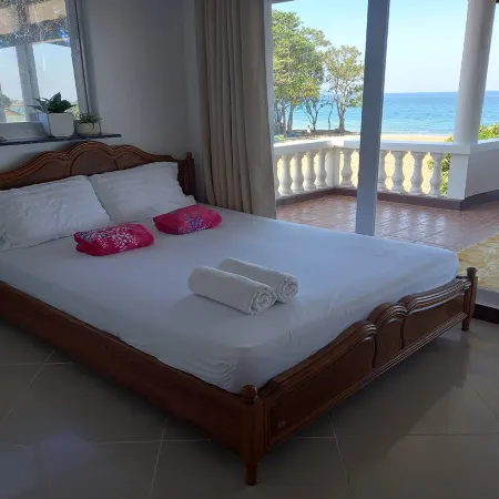 Seven Waves Beachfront la Union