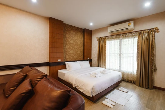 รูปภาพของเดอะ คริสตัล ระนอง