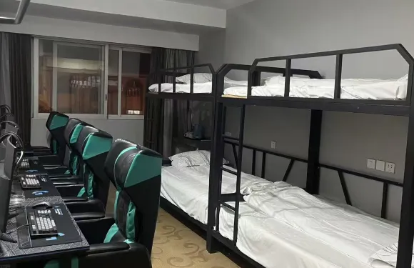 瑞鑫118電競酒店（霍邱工農兵大橋店）