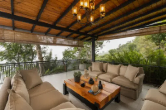 Garfield Villa by TONIK