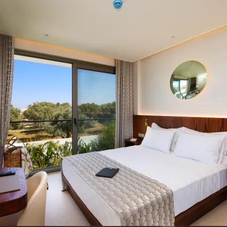 The Xon Hotel