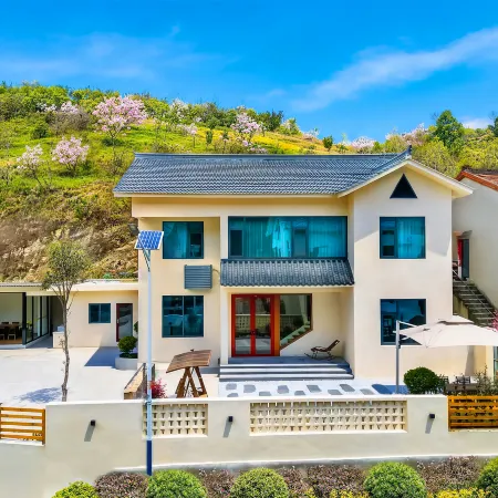 Miaoruoju Homestay • Wudang Mountain Ticket Office