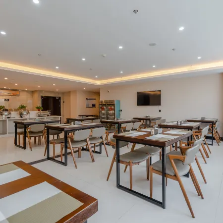 Yaran Hotel