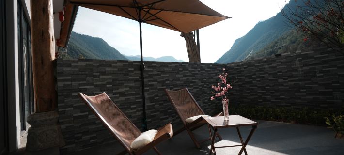 Weixi · Silent Mountain Stream Serenity Courtyard | Scenic View Vacation Villa Hotels in Weixi Lisu Autonomous County