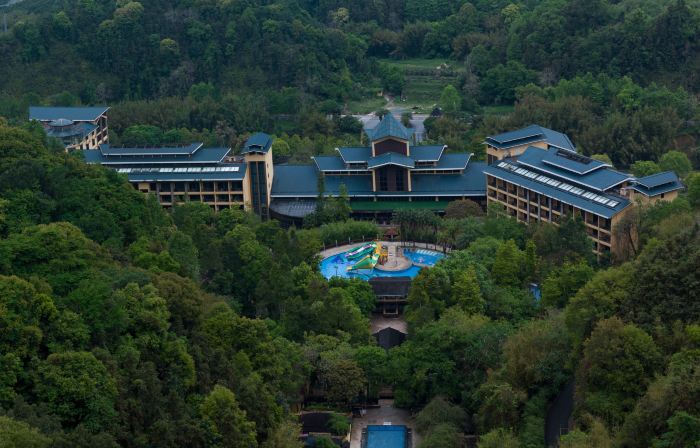 Longmen Dipai Hot Spring Resort