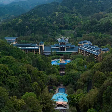 Longmen Dipai Hot Spring Resort