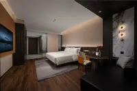 D·W·Hotel - New