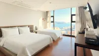 Friemily Poolvilla & Hotel - balcony