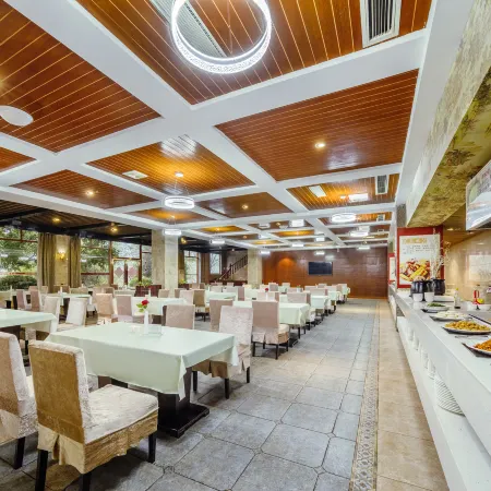 Guangyuan Empress Hot Spring Hotel