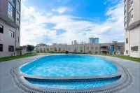 Jingfang Esports Hotel (Yingbin Avenue Branch, Pingtang Zhongyang Avenue) - Pools