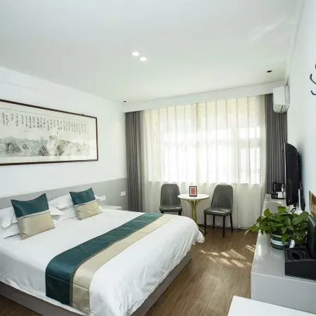 Hanshan Hotel (Wutai Mountain Railway Station)