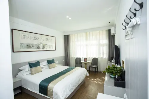 Hanshan Hotel (Wutai Mountain Railway Station)