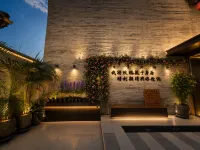 Encounter Xiju · Courtyard(Huayan Temple Branch, Datong Ancient City) - parking