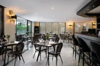 Athenian Riviera Hotel & Suites - Завтрак
