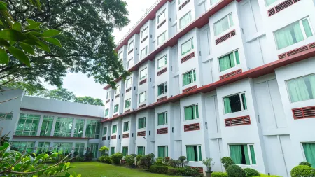 Microtel by Wyndham UP Technohub