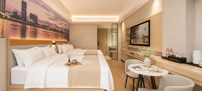 Nanbowan Hotel (Nandan Bus Terminal Jinfurong Plaza) Hotels in Nandan County