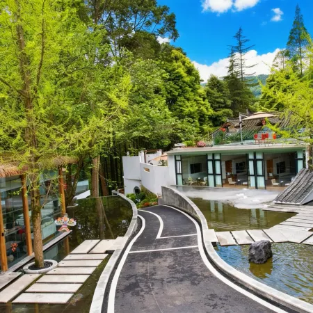 CLOUDS 13·Forest Hot Spring Resort