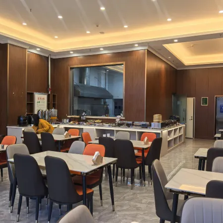 Vienna Hotel (Dachaidan)