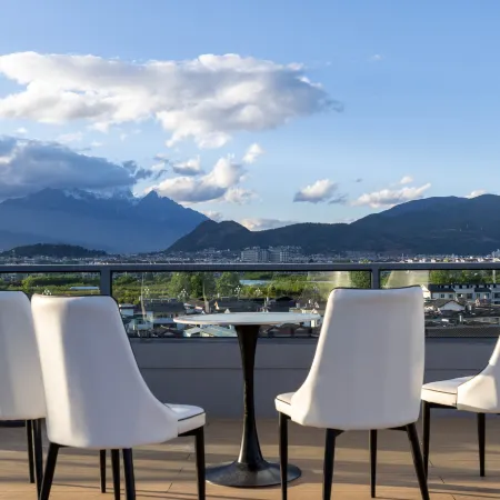 Amey Hotel (Lijiang High-Speed Railway Station)