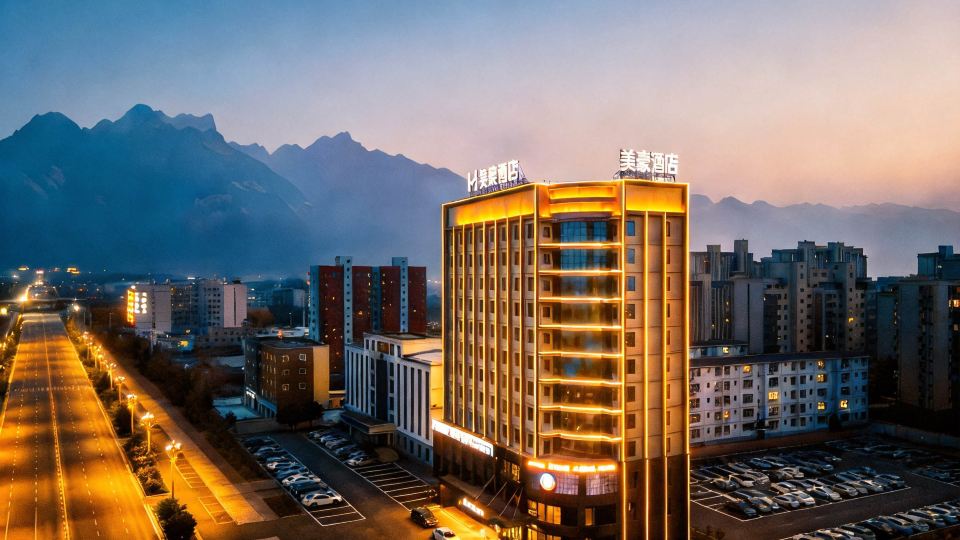 Mehood Hotel (Huayin Huashan Tourist Center Huashan North Station Branch)