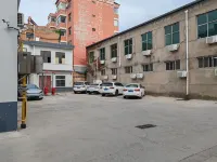 Homeinn Hotel (Yuncheng Wanrong County Feiyunlou Scenic Area) - parking