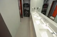 Zhuxiaoding Hotel (Beijing University of Aeronautics and Astronautics Zhichun Road Subway Station) - 2-Star