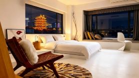 Ruolin Serviced View Apartment (Tanhualin and Jiyuqiao Dual Metro Station)