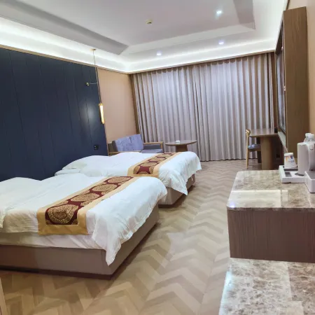 Lintan Honghe Hotel