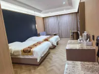 Lintan Honghe Hotel - Bjergudsigt