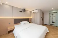 Boyu Smart Homestay (Chongqing Jiefangbei Pedestrian Street Hong Ya Dong) - 2 estrellas