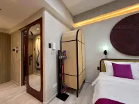 Modern End Unit in Edsa Mandaluyong - 3-Star