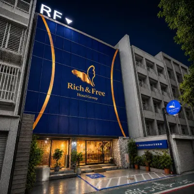 Rich & Free Hotel - Zhongshan Hotels near Datong District