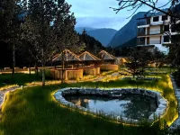 Yuexi Yijing Hot Spring Resort - Pools