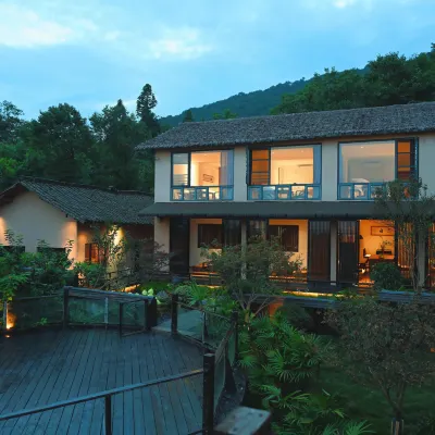 Green Mist Valley(Qingcheng Mountain, Dujiangyan) Hotels near Qingcheng Taiqing Palace