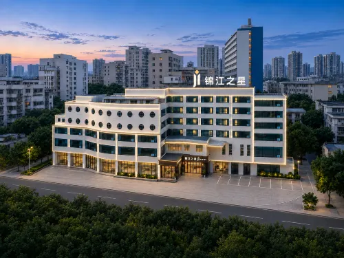 Jinjiang (Panzhihua Bingcaogang) - parking