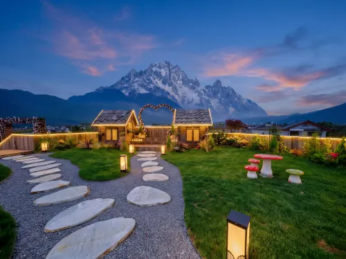 Yunshanli · Huashixu | Cloud Realm Snow‑View Garden Terrace Holiday Villa (Baisha Ancient Town) - พร้อมระเบียง