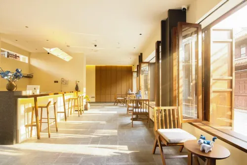Pusu Inn (Weishan Ancient City Vanguard Chongzheng Academy Branch) - bar